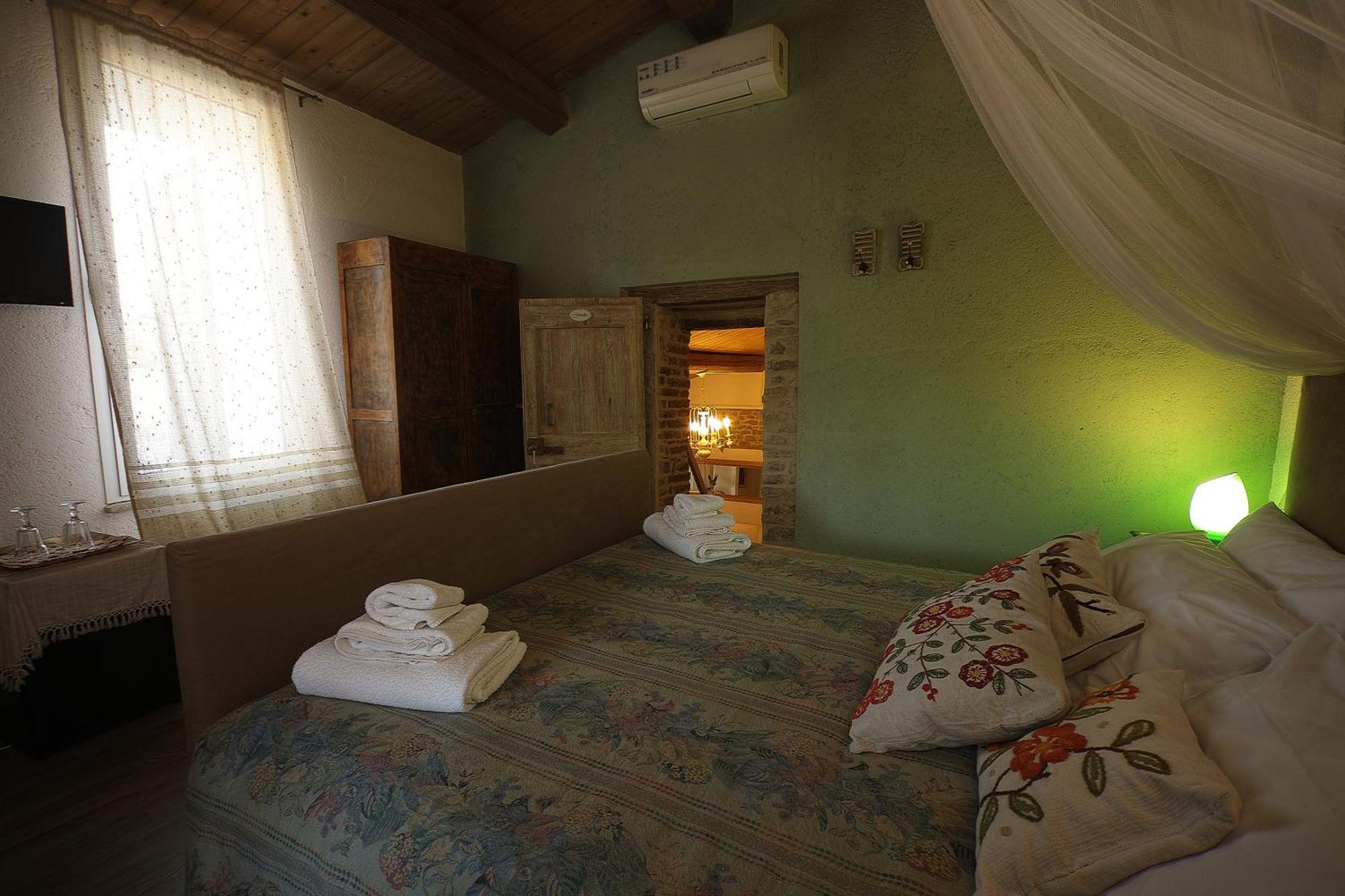 Villa Tamara Country&Spa Suites Montefiore Conca Bagian luar foto