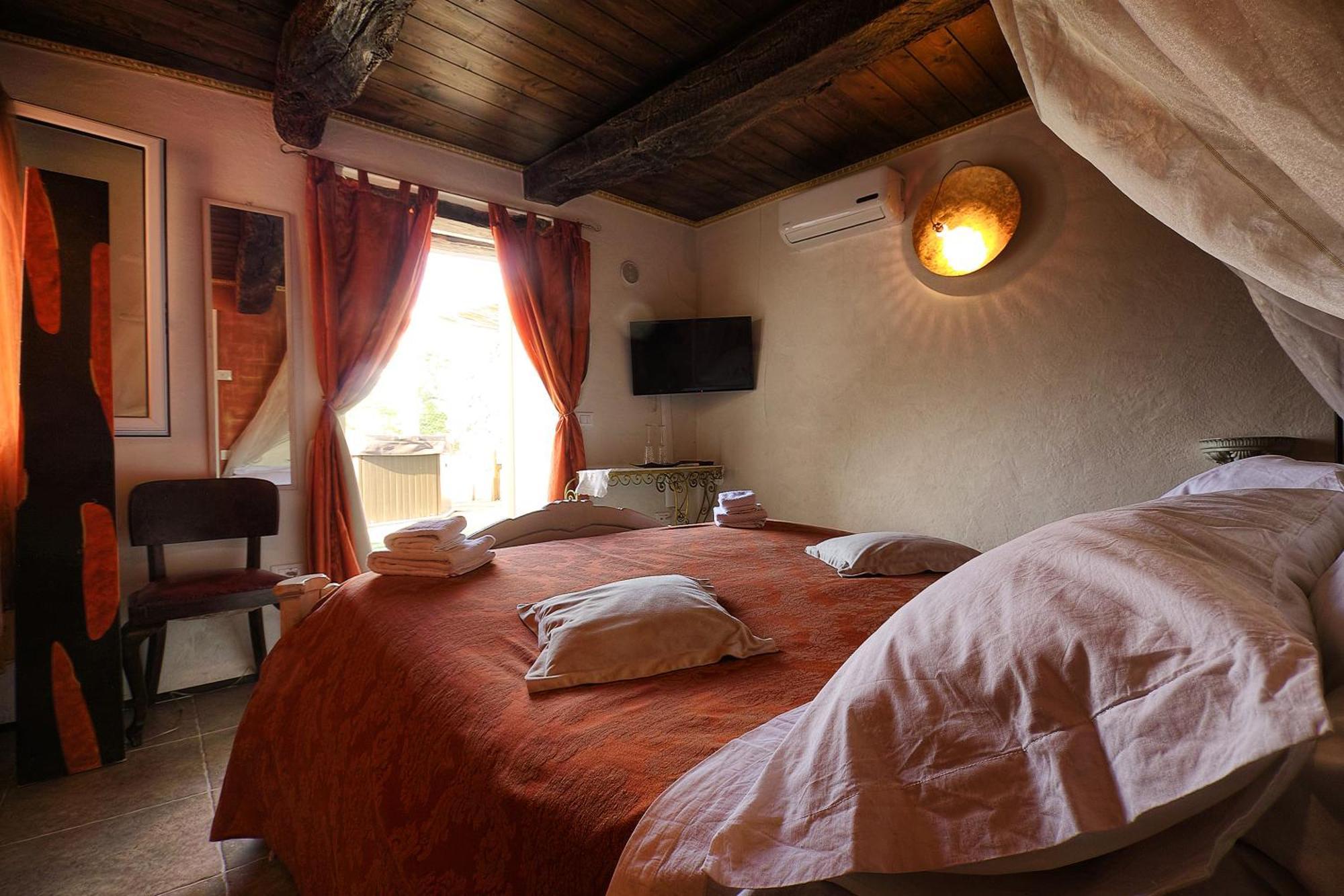Villa Tamara Country&Spa Suites Montefiore Conca Bagian luar foto
