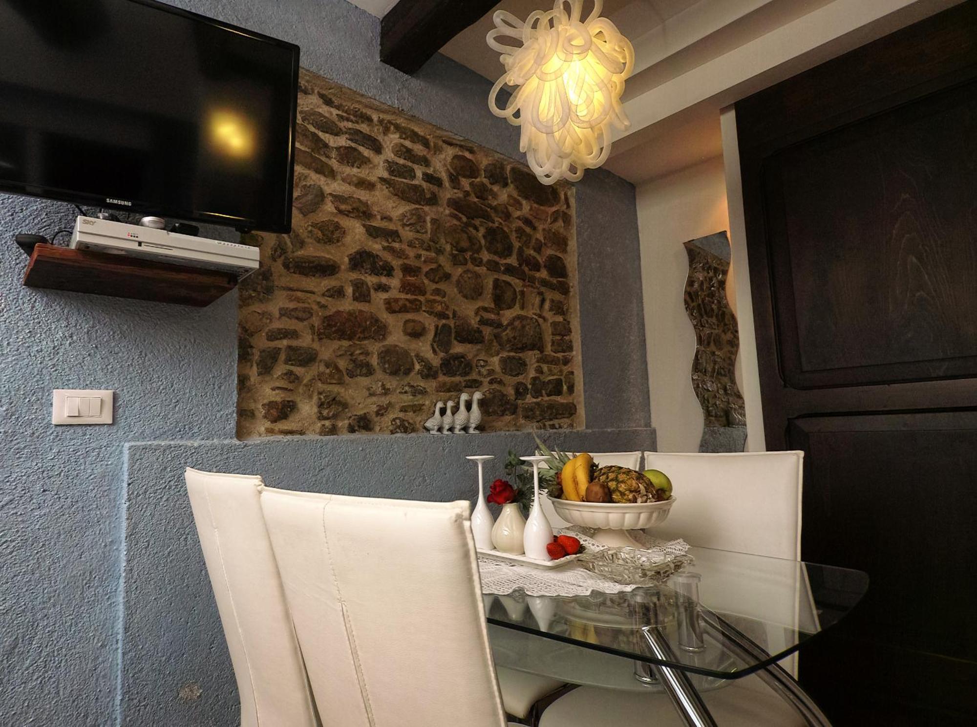 Villa Tamara Country&Spa Suites Montefiore Conca Bagian luar foto