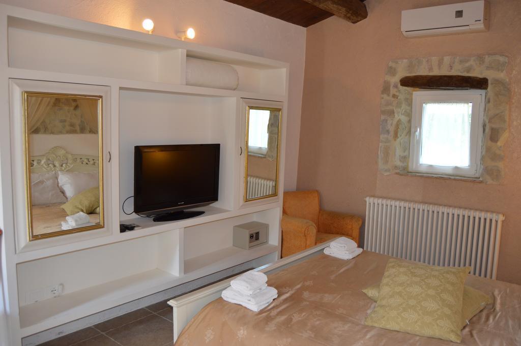Villa Tamara Country&Spa Suites Montefiore Conca Bagian luar foto