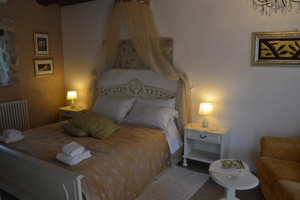 Villa Tamara Country&Spa Suites Montefiore Conca Bagian luar foto