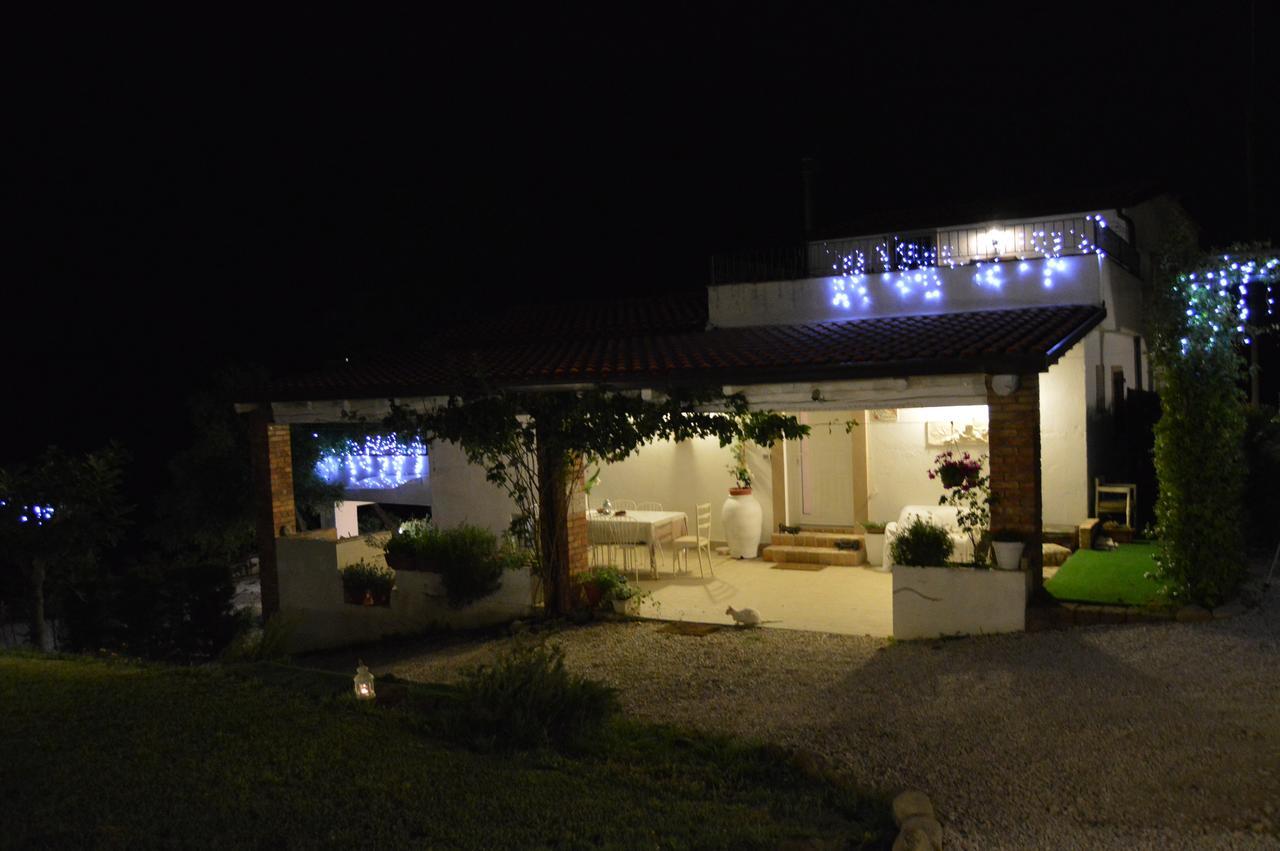 Villa Tamara Country&Spa Suites Montefiore Conca Bagian luar foto