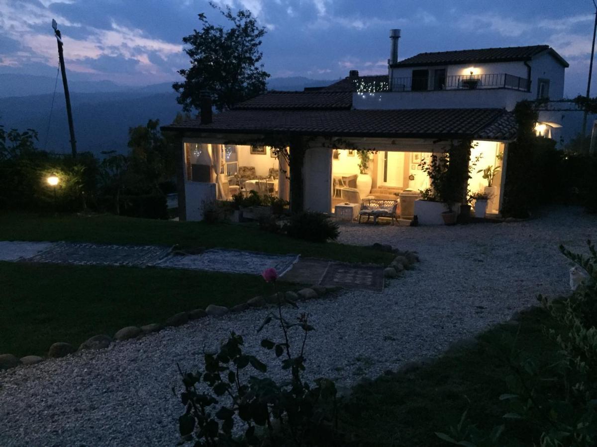 Villa Tamara Country&Spa Suites Montefiore Conca Ruang foto